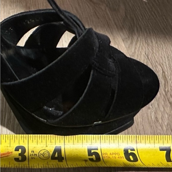 Saint Laurent Tribute Velvet Platform Sandals – Black  – New With Tags - Picture 9 of 9